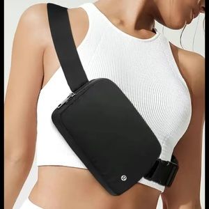 Lululemon NWT Everywhere Belt Bag 1L Black Unisex